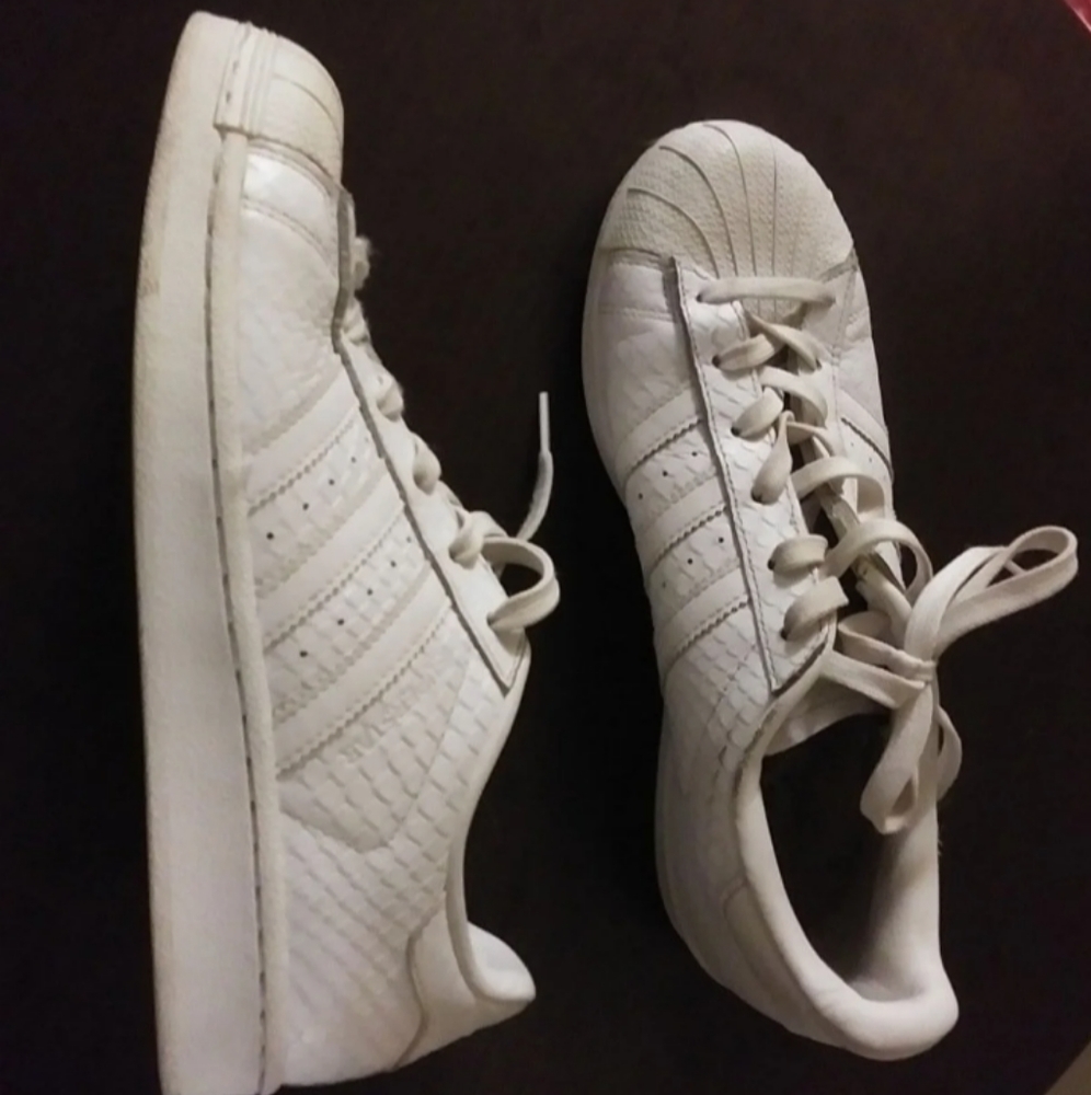 Adidas - Picture 3 of 5